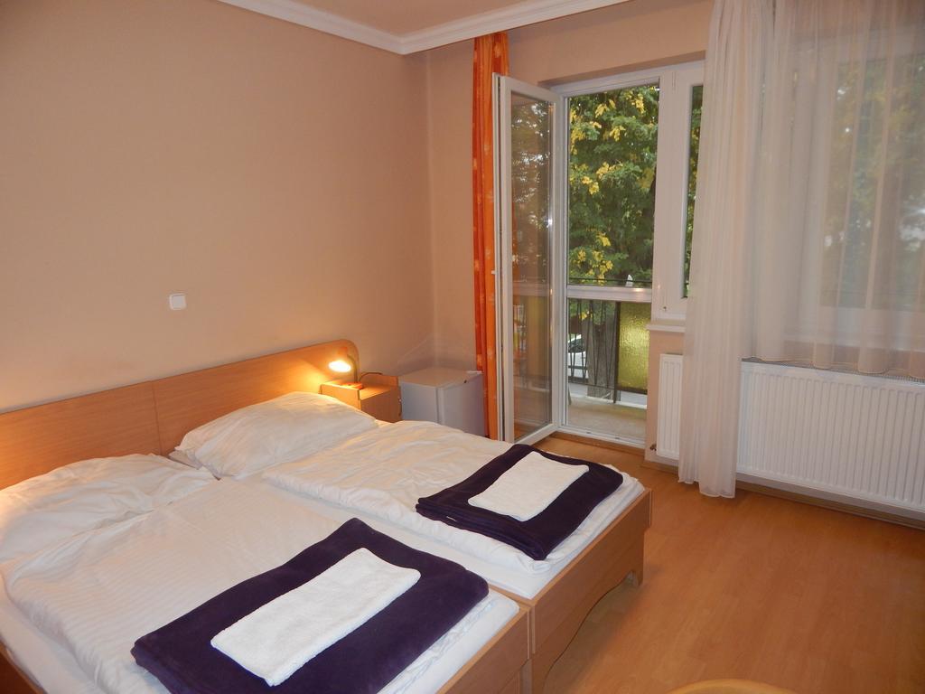 Hajdú Vendégház Hajdúszoboszló Habitación foto
