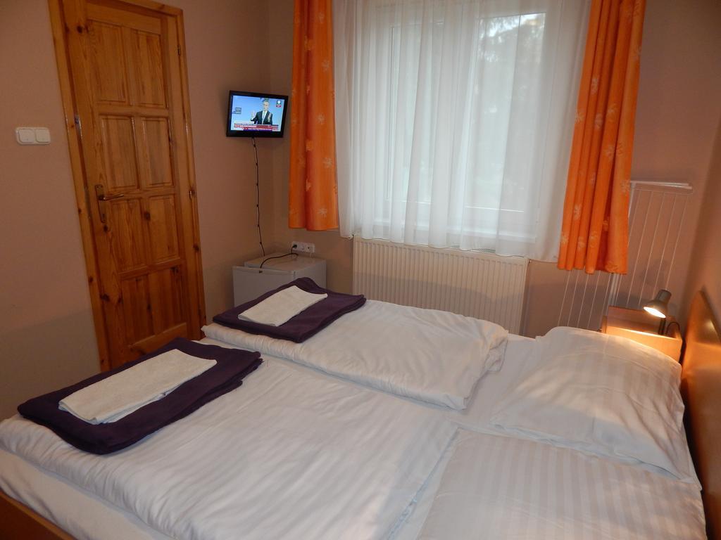 Hajdú Vendégház Hajdúszoboszló Habitación foto